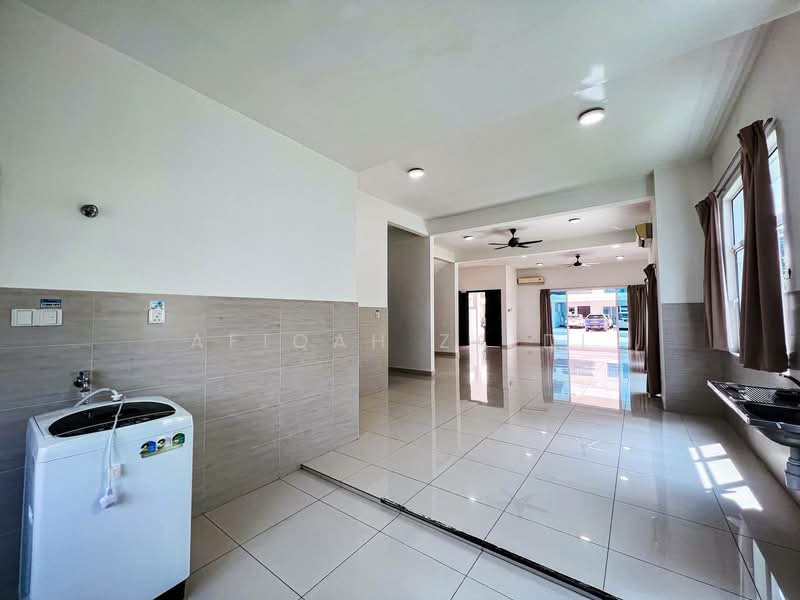 Rumah Berkembar untuk Disewa di Perdana Lakeview East (Cyberjaya) - Afiqah zaidi - PropertyGuru.com.my