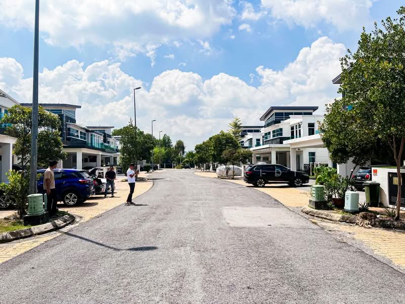 Rumah Berkembar untuk Disewa di Perdana Lakeview East (Cyberjaya) - Afiqah zaidi - PropertyGuru.com.my