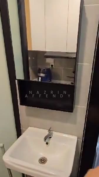 Servis Apartment untuk Disewa di Kampung Melayu Subang - Nazrin Affendy - Bathroom - PropertyGuru.com.my