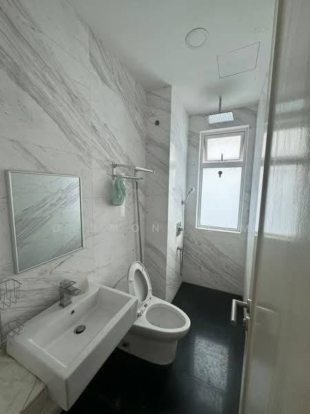 Servis Apartment untuk Dijual di TriTower Residence @ Johor Bahru Sentral - Desmond Lim - Bathroom - PropertyGuru.com.my