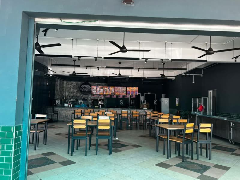 Kedai untuk Disewa di Seksyen 13 (Shah Alam) - Nadia Shukri - Interior - PropertyGuru.com.my