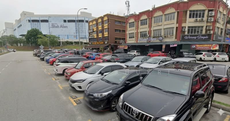 Kedai untuk Disewa di Seksyen 13 (Shah Alam) - Nadia Shukri - Exterior - PropertyGuru.com.my