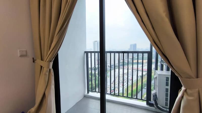 Servis Apartment untuk Disewa di The New Duo @ Edumetro - Eric Lim - Balcony - PropertyGuru.com.my