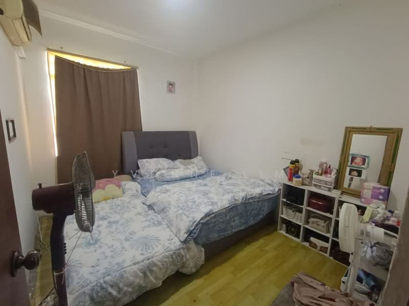 Flat for Sale at Pangsapuri Jentayu @ Kangkar Pulai - Yvonne Lim - Bedroom - PropertyGuru.com.my