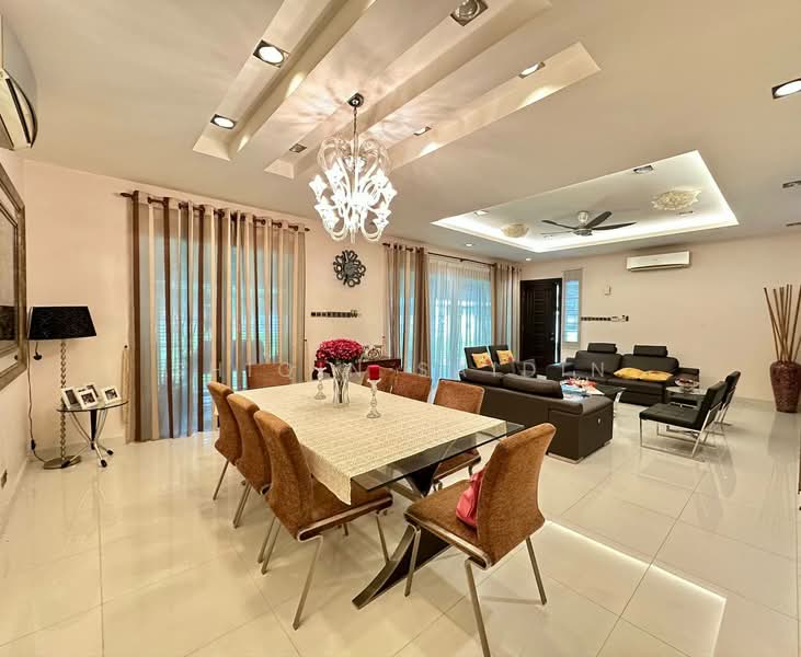 Semi-Detached House for Sale in Gombak (Kuala Lumpur) - Shiqin Saidin - Living Room - PropertyGuru.com.my