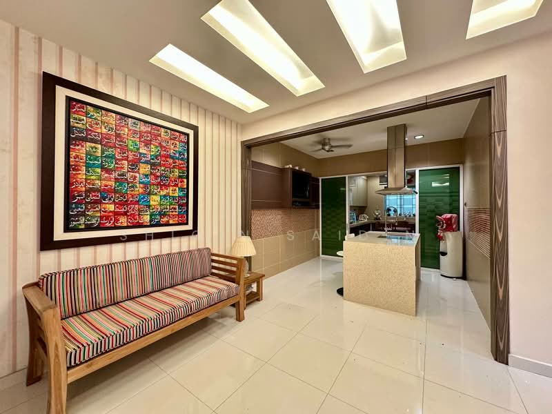 Semi-Detached House for Sale in Gombak (Kuala Lumpur) - Shiqin Saidin - Living Room - PropertyGuru.com.my