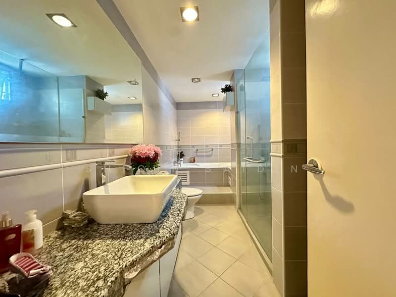 Semi-Detached House for Sale in Gombak (Kuala Lumpur) - Shiqin Saidin - Bathroom - PropertyGuru.com.my