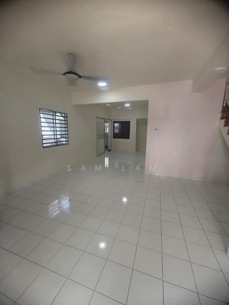 2-storey Terraced House for Sale in Bercham (Ipoh) - Sam Lam - Living Room - PropertyGuru.com.my