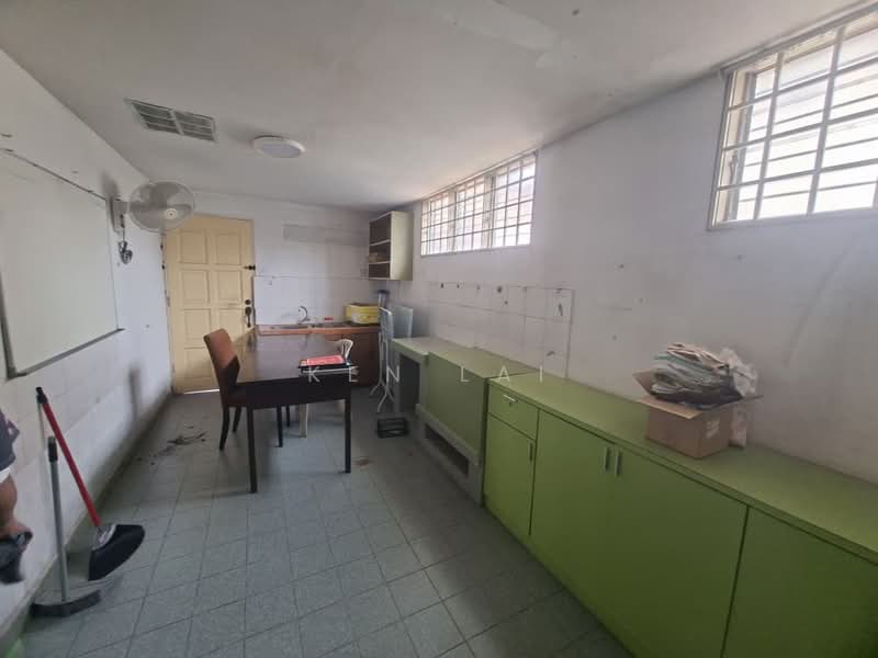 Rumah Banglo untuk Dijual di Rawang (Selangor) - Ken Lai - Kitchen - PropertyGuru.com.my