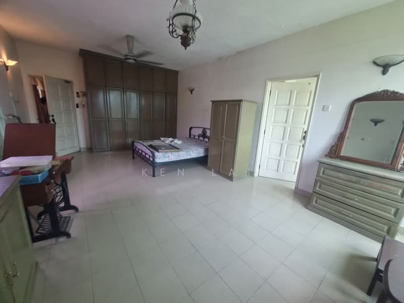 Rumah Banglo untuk Dijual di Rawang (Selangor) - Ken Lai - Bedroom - PropertyGuru.com.my
