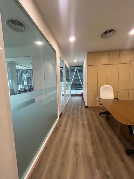 Office for Rent in KLCC (KL City Centre) - Ivonne Yim - Corridor - PropertyGuru.com.my