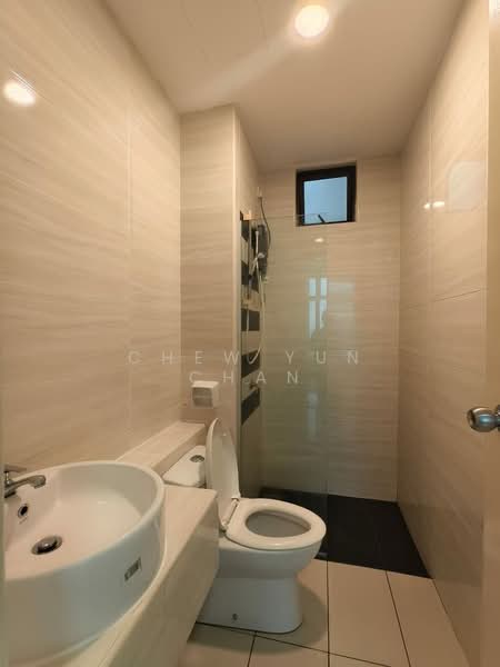 Servis Apartment untuk Disewa di D'Summit Residences - Chew Yun Chan - Bathroom - PropertyGuru.com.my