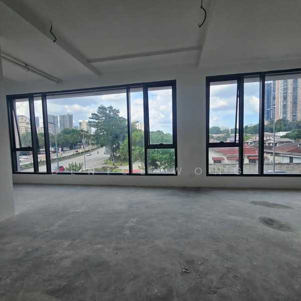 Shop for Rent in Kuchai Lama (Kuala Lumpur) - Denise Wong - Interior - PropertyGuru.com.my
