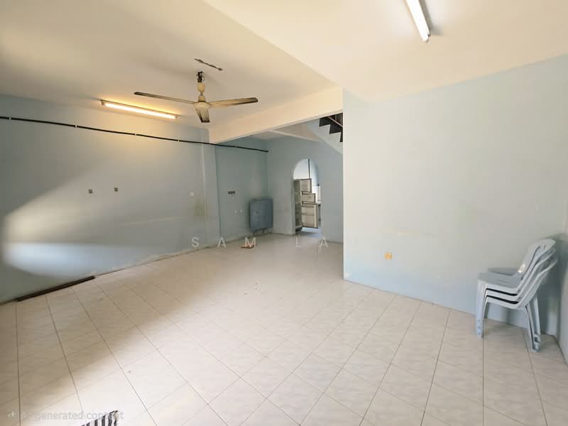 2.5-storey Terraced House for Sale in Taman Ipoh Baru (Ipoh) - Sam Lam - Living Room - PropertyGuru.com.my