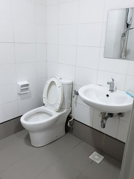 Servis Apartment untuk Dijual di Seasons Amara Larkin - Josephine Yong - Bathroom - PropertyGuru.com.my