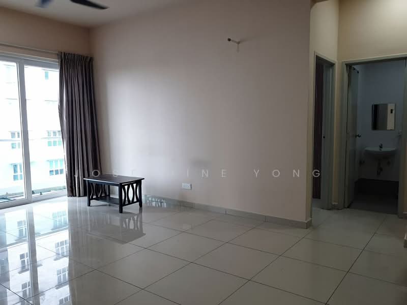 Servis Apartment untuk Dijual di Seasons Amara Larkin - Josephine Yong - Living Room - PropertyGuru.com.my