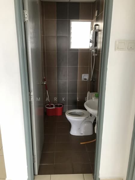 Kondominium untuk Dijual di Mutiara Residence - Mark Lee - Bathroom - PropertyGuru.com.my