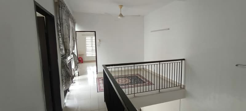 Rumah Teres 2 Tingkat untuk Dijual di Puncak Bestari (Puncak Alam) - Wayne Lai - Corridor - PropertyGuru.com.my