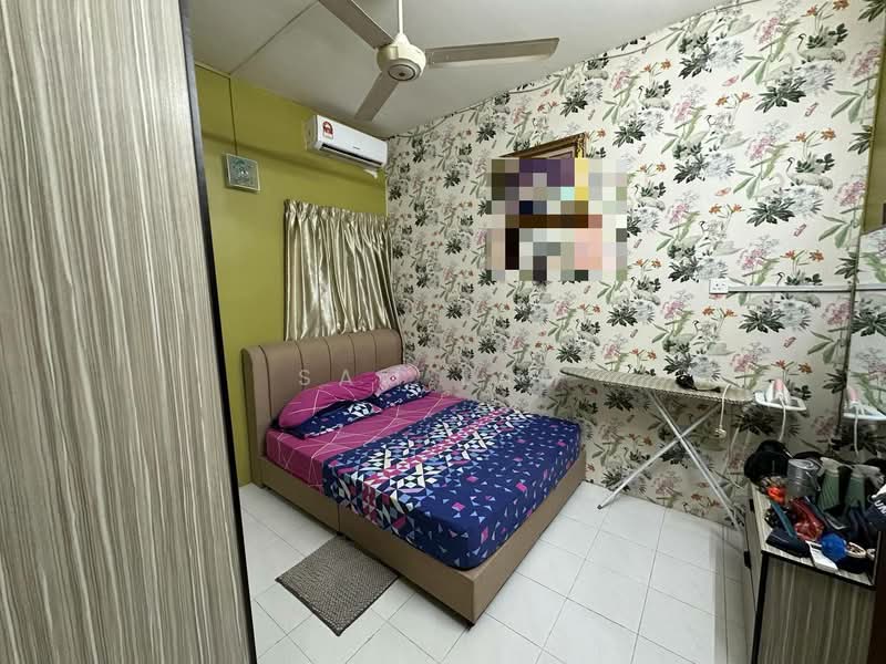 2.5-storey Terraced House for Sale in Gunung Rapat (Ipoh) - Sam Lam - Bedroom - PropertyGuru.com.my