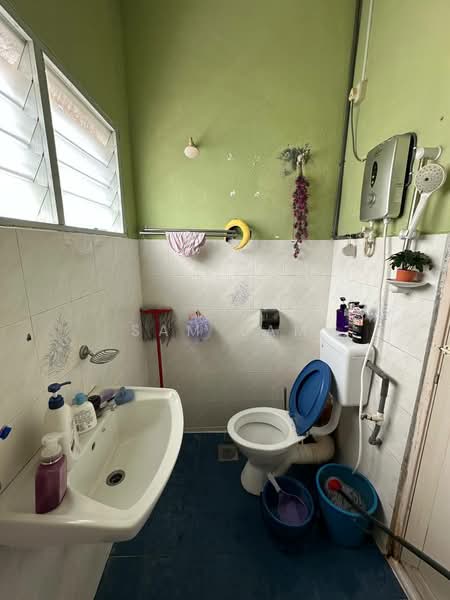 2.5-storey Terraced House for Sale in Gunung Rapat (Ipoh) - Sam Lam - Bathroom - PropertyGuru.com.my