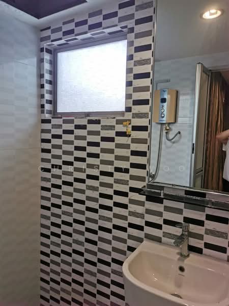 Kondominium untuk Dijual di De Tropicana - Christy Woo - Bathroom - PropertyGuru.com.my