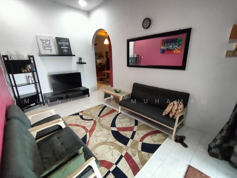 1-storey Terraced House for Sale in Hutan Melintang (Perak) - Muinuddin Muhamad - Living Room - PropertyGuru.com.my