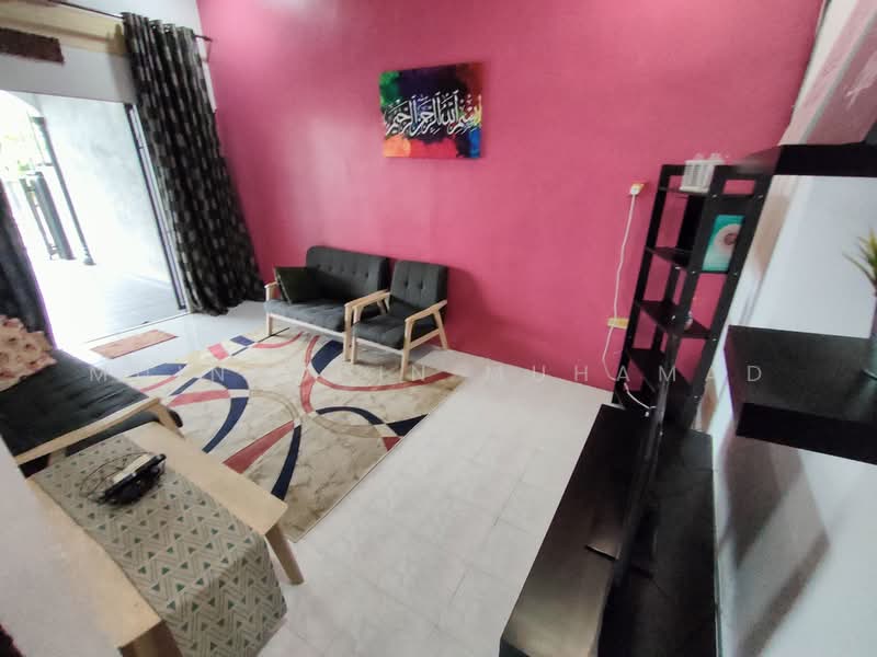 1-storey Terraced House for Sale in Hutan Melintang (Perak) - Muinuddin Muhamad - Living Room - PropertyGuru.com.my