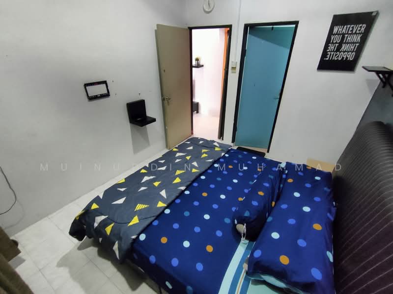 1-storey Terraced House for Sale in Hutan Melintang (Perak) - Muinuddin Muhamad - Bedroom - PropertyGuru.com.my