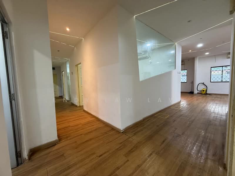 Bungalow for Sale in Kampung Kebun Teh (Johor Bahru) - Endy Law Law - Interior - PropertyGuru.com.my