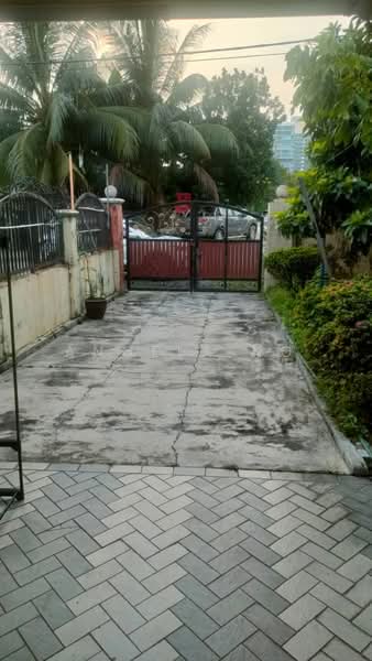 2-storey Terraced House for Sale in Subang Jaya (Selangor) - Angela Ng - Exterior - PropertyGuru.com.my