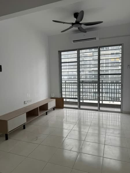 Kondominium untuk Disewa di Residensi Adelia 4 - Nurul Zyra - Living Room - PropertyGuru.com.my