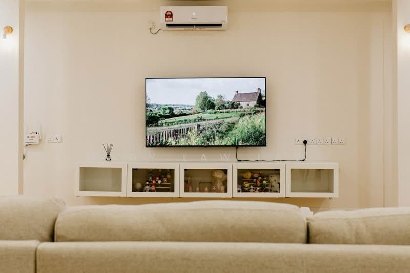 Rumah Teres 2 Tingkat untuk Dijual di Taman Pelangi (Johor Bahru) - Endy Law Law - Living Room - PropertyGuru.com.my