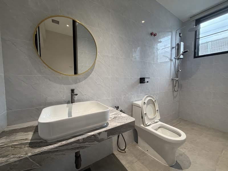 Semi-Detached House for Rent in Taman Canning (Ipoh) - Jodie Kuan - Bedroom 3 Ensuite - PropertyGuru.com.my