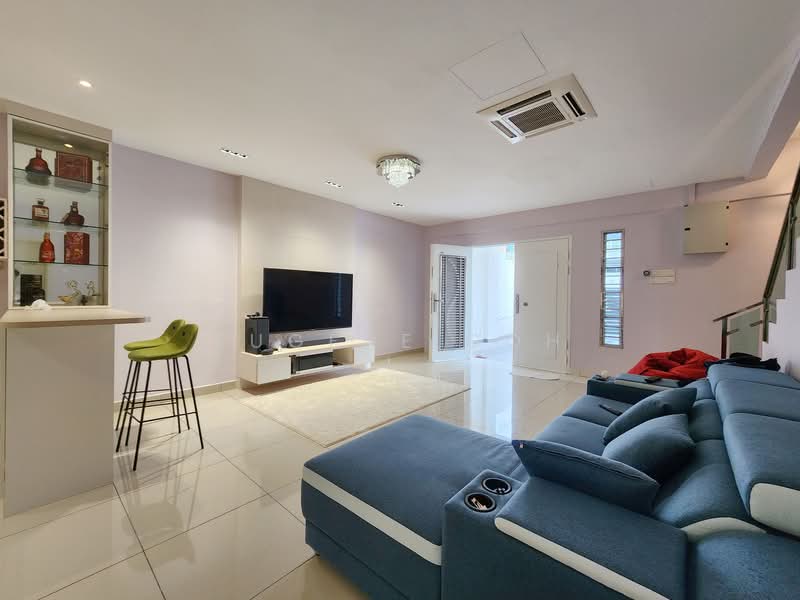 Rumah Teres untuk Dijual di Taman Semenyih Mewah (Semenyih) - Eugene Goh - Living Room - PropertyGuru.com.my