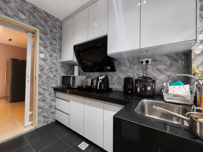Rumah Teres untuk Dijual di Taman Semenyih Mewah (Semenyih) - Eugene Goh - Fully Extended Back Kitchen - PropertyGuru.com.my