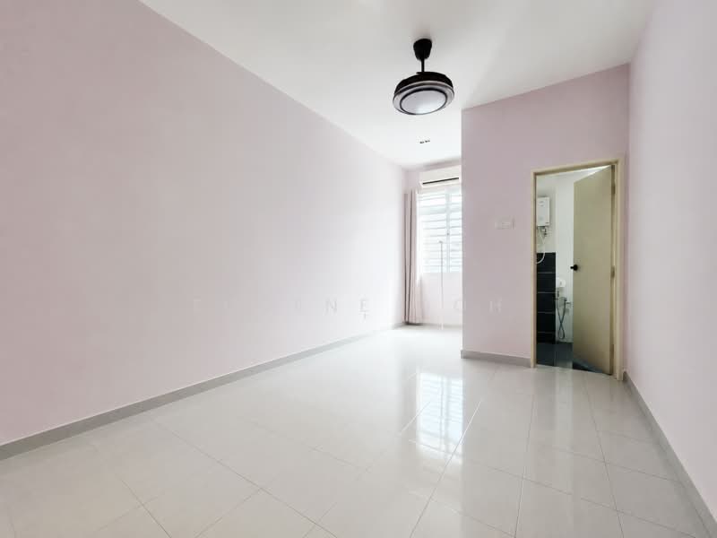 Rumah Teres untuk Dijual di Taman Semenyih Mewah (Semenyih) - Eugene Goh - Fully Extended 3rd Room - PropertyGuru.com.my
