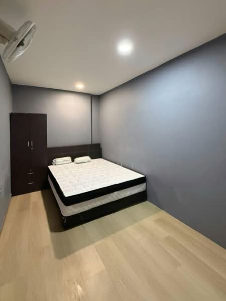 Bungalow for Sale in Taman Kolam Air (Johor Bahru) - Shishi . - PropertyGuru.com.my