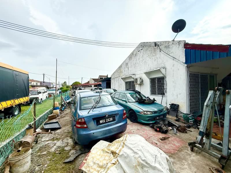 Rumah Teres 1 Tingkat untuk Dijual di Taman Semenyih Jaya (Semenyih) - Nurul Zyra - Exterior - PropertyGuru.com.my