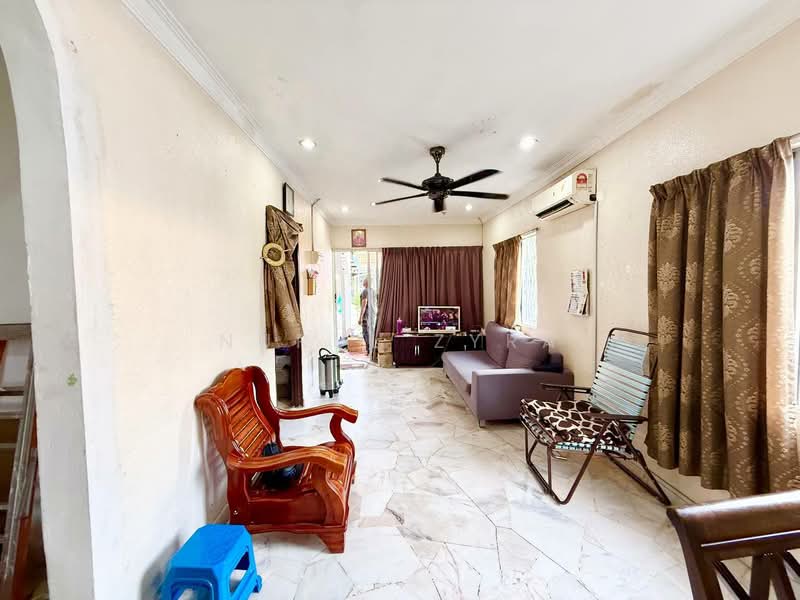 Rumah Teres 1 Tingkat untuk Dijual di Taman Semenyih Jaya (Semenyih) - Nurul Zyra - Living Room - PropertyGuru.com.my