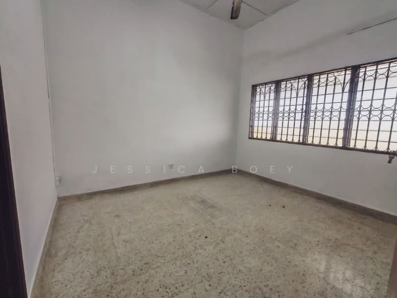 1-storey Terraced House for Rent in Taman Pelangi (Johor Bahru) - Jessica Boey - Interior - PropertyGuru.com.my