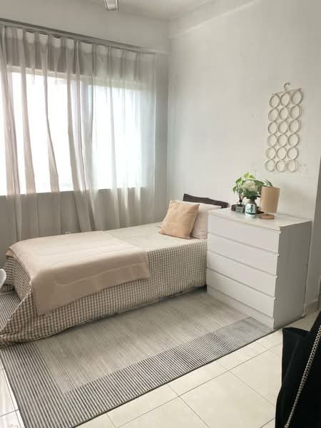 Apartment for Sale at Suria Ixora - Phoebe Lam - Bedroom - PropertyGuru.com.my