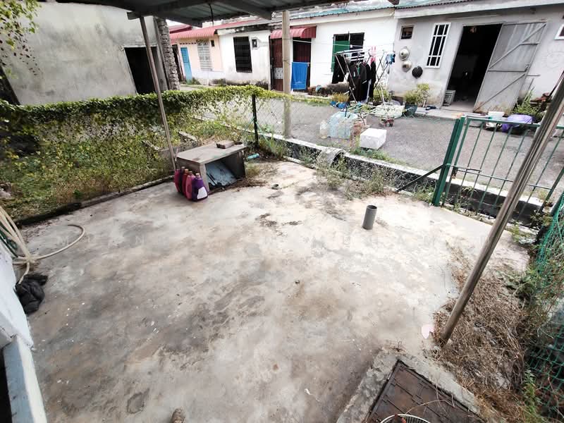 2-storey Terraced House for Sale in Hutan Melintang (Perak) - Muinuddin Muhamad - Exterior - PropertyGuru.com.my