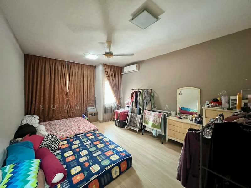 Rumah Teres 2 Tingkat untuk Dijual di Bandar Baru Bangi (Selangor) - NoraFizah Gapar - Bedroom - PropertyGuru.com.my