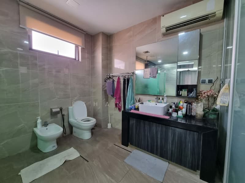 Zero-Lot Bungalow for Sale in Bukit Rahman Putra (Sungai Buloh) - Ethan Swe - Bathroom - PropertyGuru.com.my