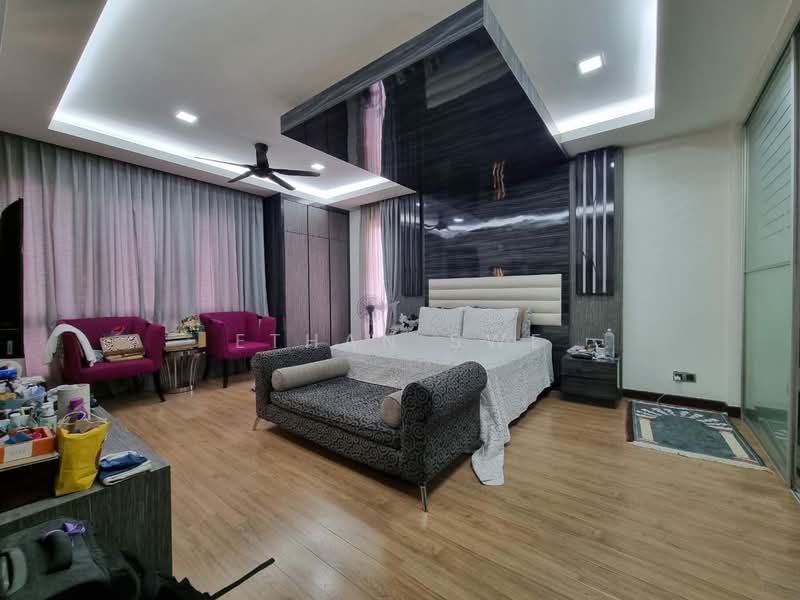 Zero-Lot Bungalow for Sale in Bukit Rahman Putra (Sungai Buloh) - Ethan Swe - Bedroom - PropertyGuru.com.my