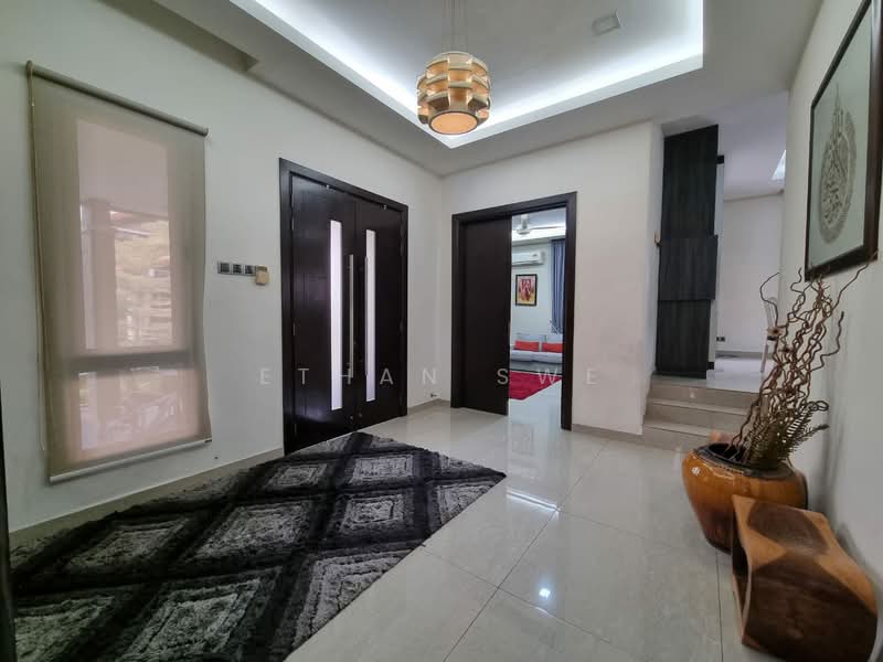 Zero-Lot Bungalow for Sale in Bukit Rahman Putra (Sungai Buloh) - Ethan Swe - Entrance - PropertyGuru.com.my