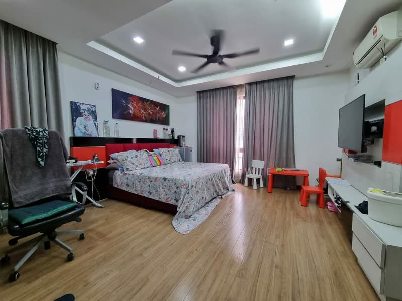 Zero-Lot Bungalow for Sale in Bukit Rahman Putra (Sungai Buloh) - Ethan Swe - Bedroom - PropertyGuru.com.my