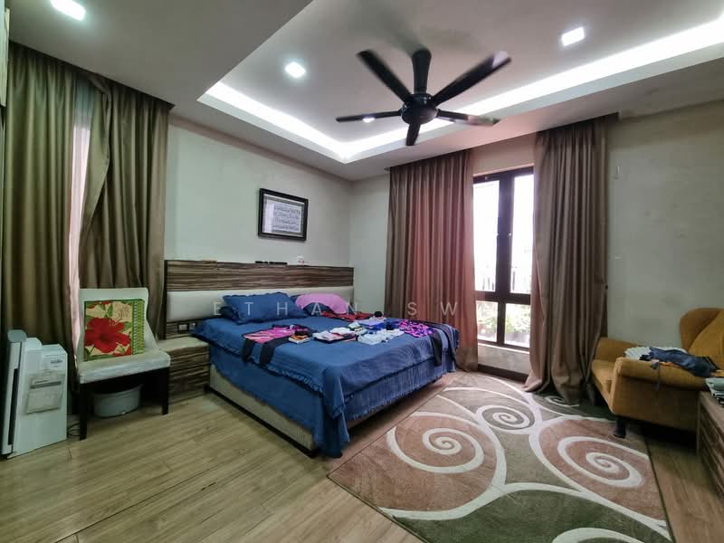 Zero-Lot Bungalow for Sale in Bukit Rahman Putra (Sungai Buloh) - Ethan Swe - Bedroom - PropertyGuru.com.my