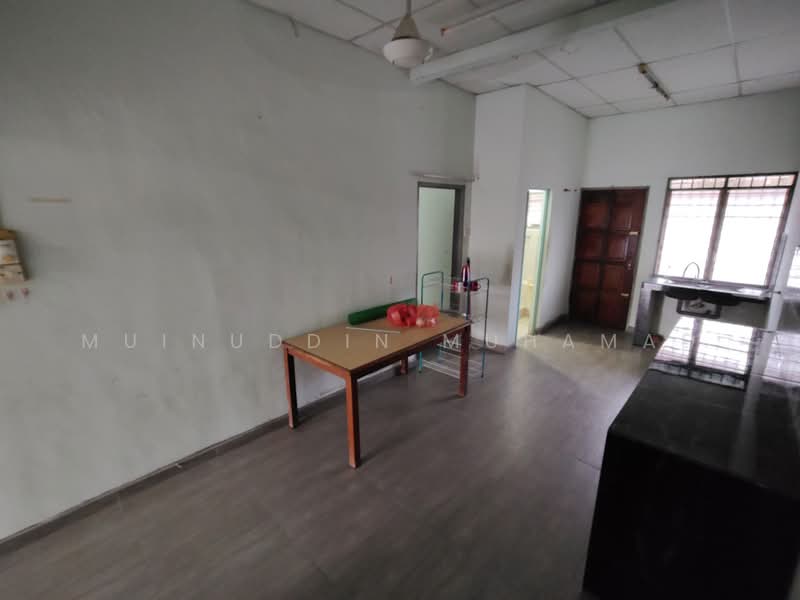 1-storey Terraced House for Sale in Teluk Intan (Perak) - Muinuddin Muhamad - Interior - PropertyGuru.com.my