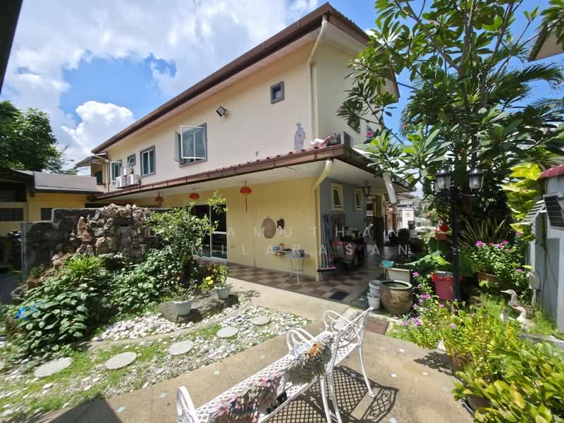 Semi-Detached House for Sale in SS 3, Taman Universiti (Petaling Jaya) - Devamuthan Tamilarasan - Exterior - PropertyGuru.com.my